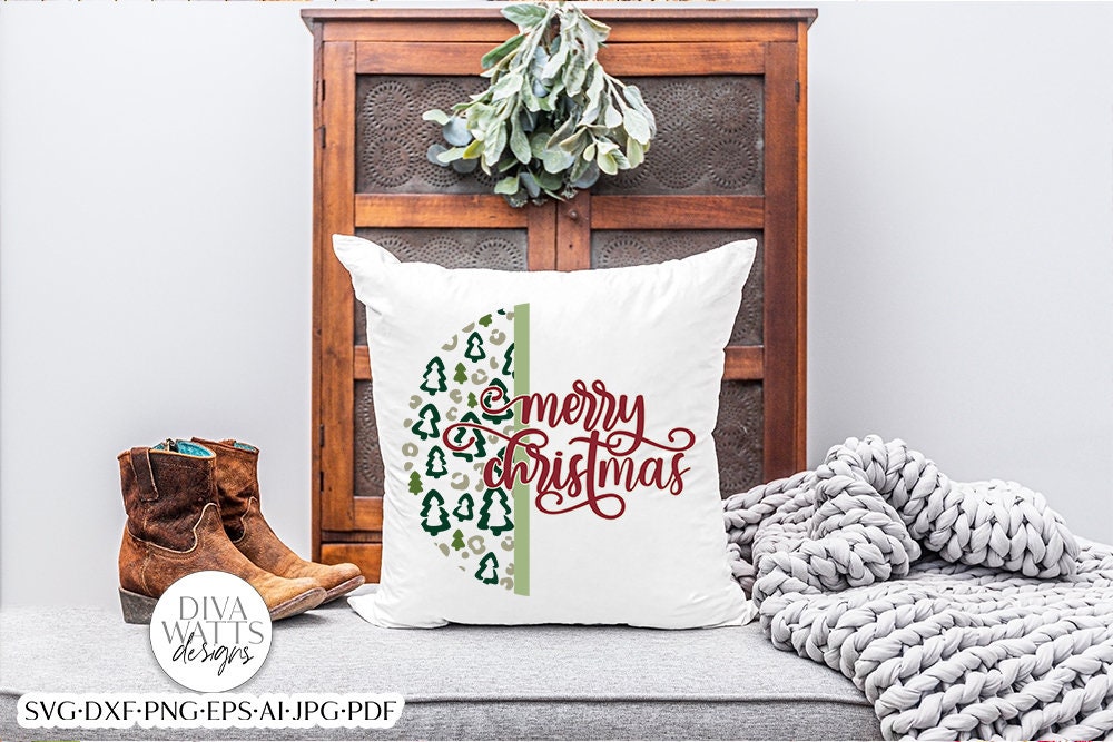 Merry Christmas Leopard Tree Print SVG | Winter Door Hanger | Round Design